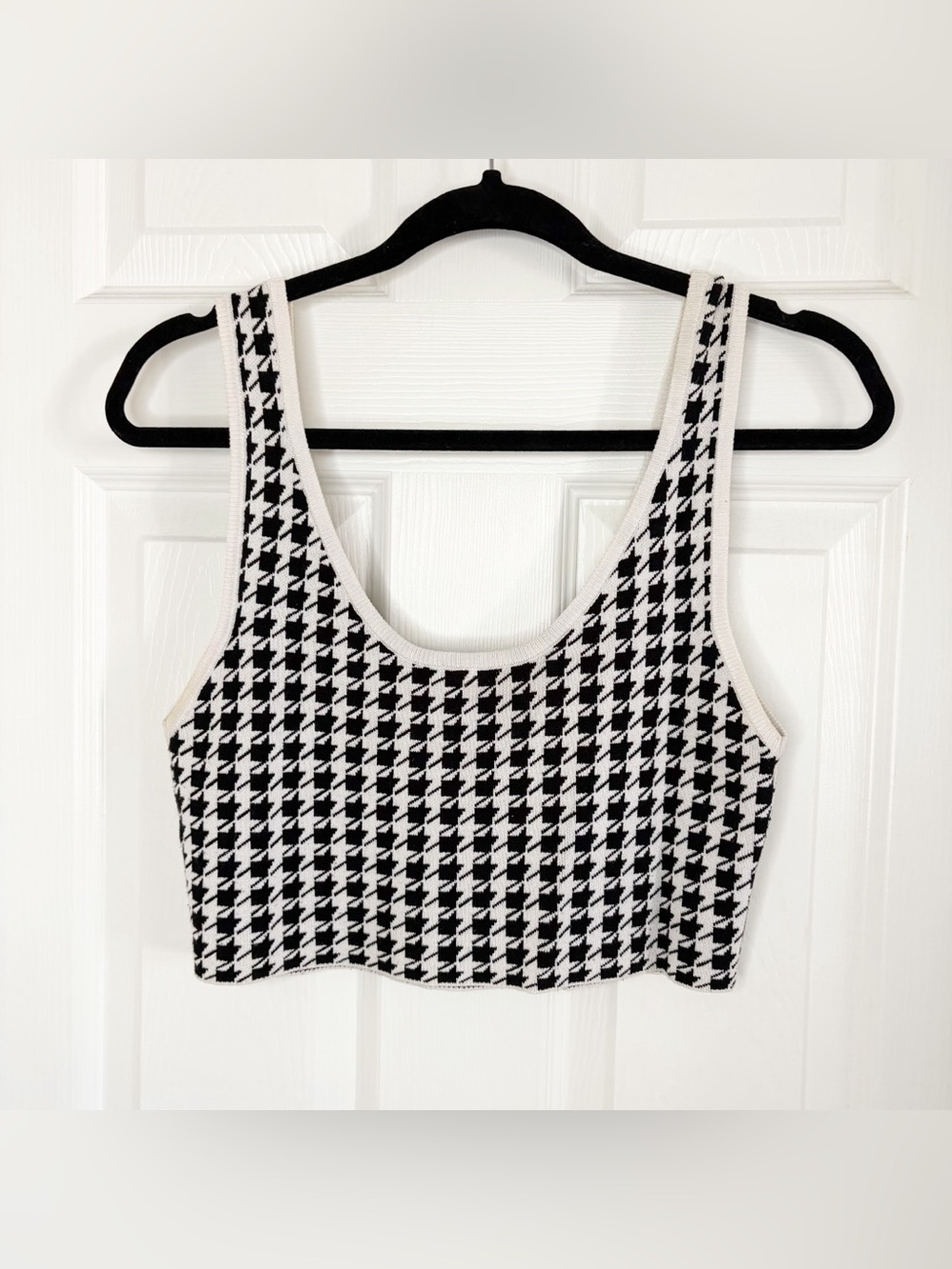 Garage Black & White Houndstooth Crop Tank Top
